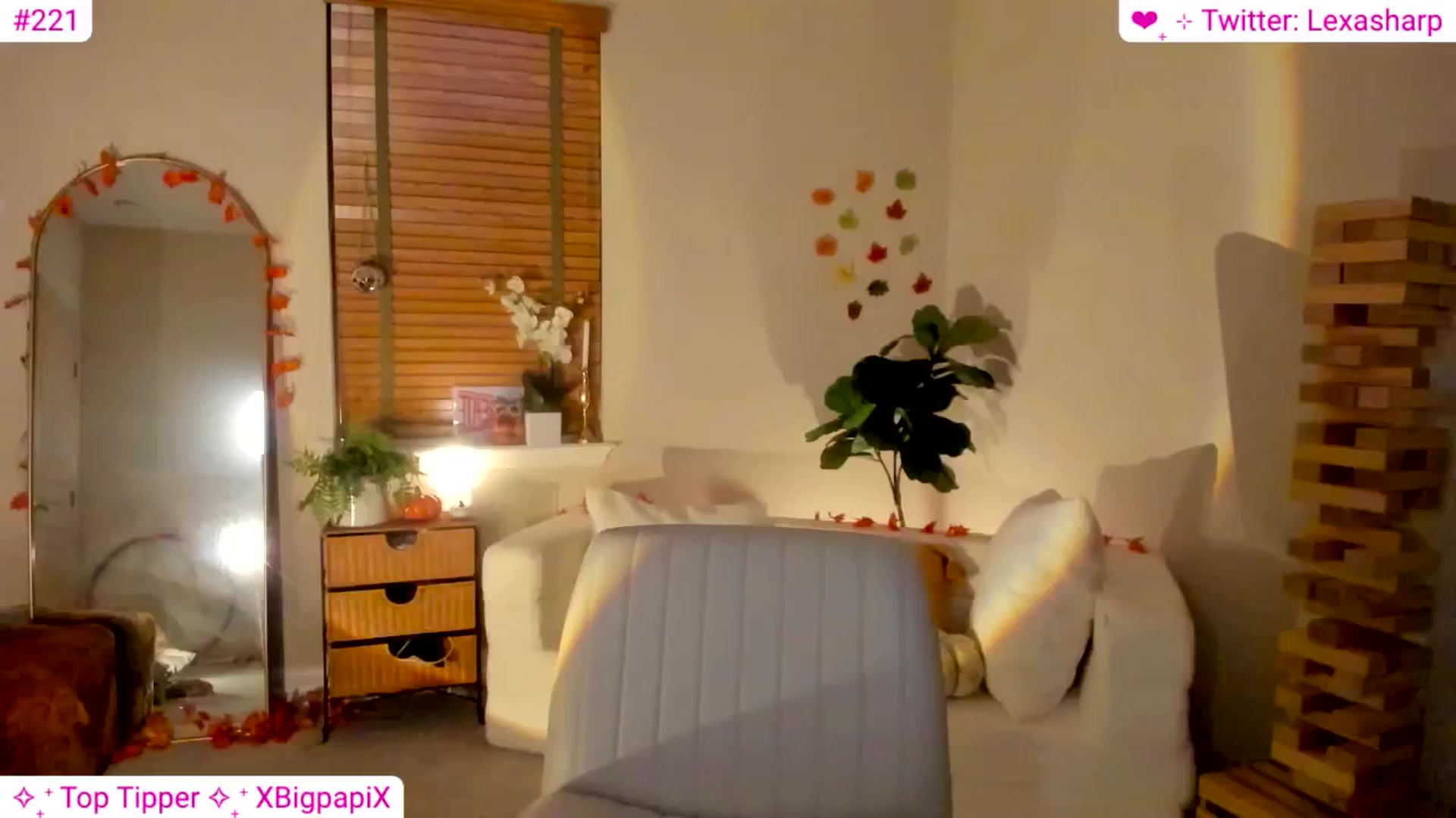 Gallery image thumbnail from alexasharp's myfreecams stream on, 11/16/2024, 04:03 image 6 of 20