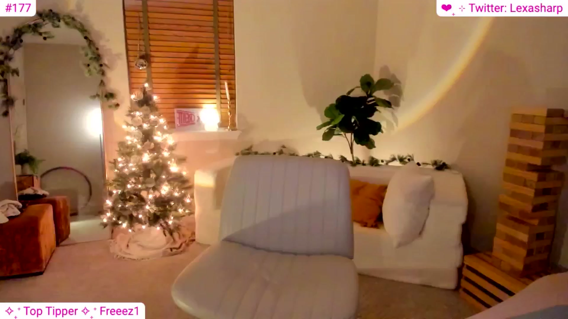 Gallery image thumbnail from alexasharp's myfreecams stream on, 12/07/2024, 04:11 image 15 of 20