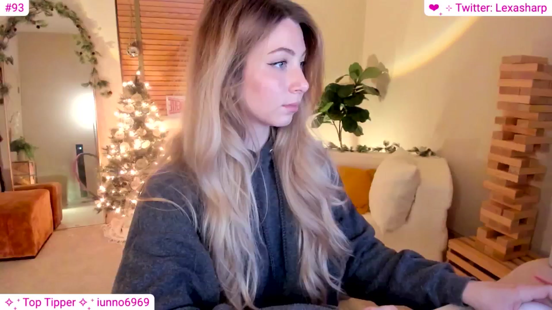 Gallery image thumbnail from alexasharp's myfreecams stream on, 12/14/2024, 07:18 image 3 of 20