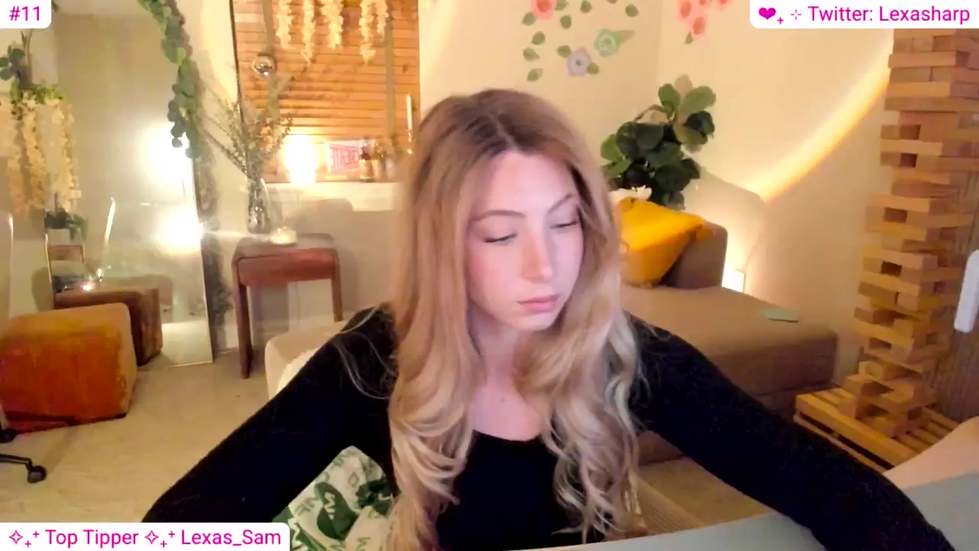 Gallery image thumbnail from alexasharp's myfreecams stream on, 04/06/2025, 05:26 image 1 of 20