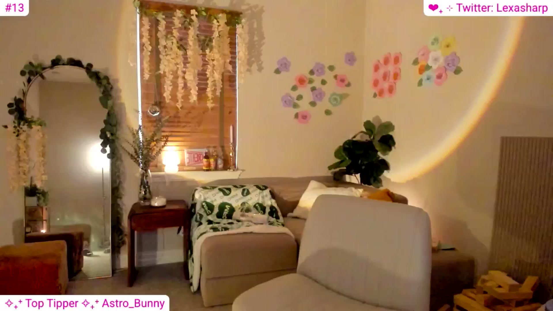 Gallery image thumbnail from alexasharp's myfreecams stream on, 04/08/2025, 22:41 image 13 of 20
