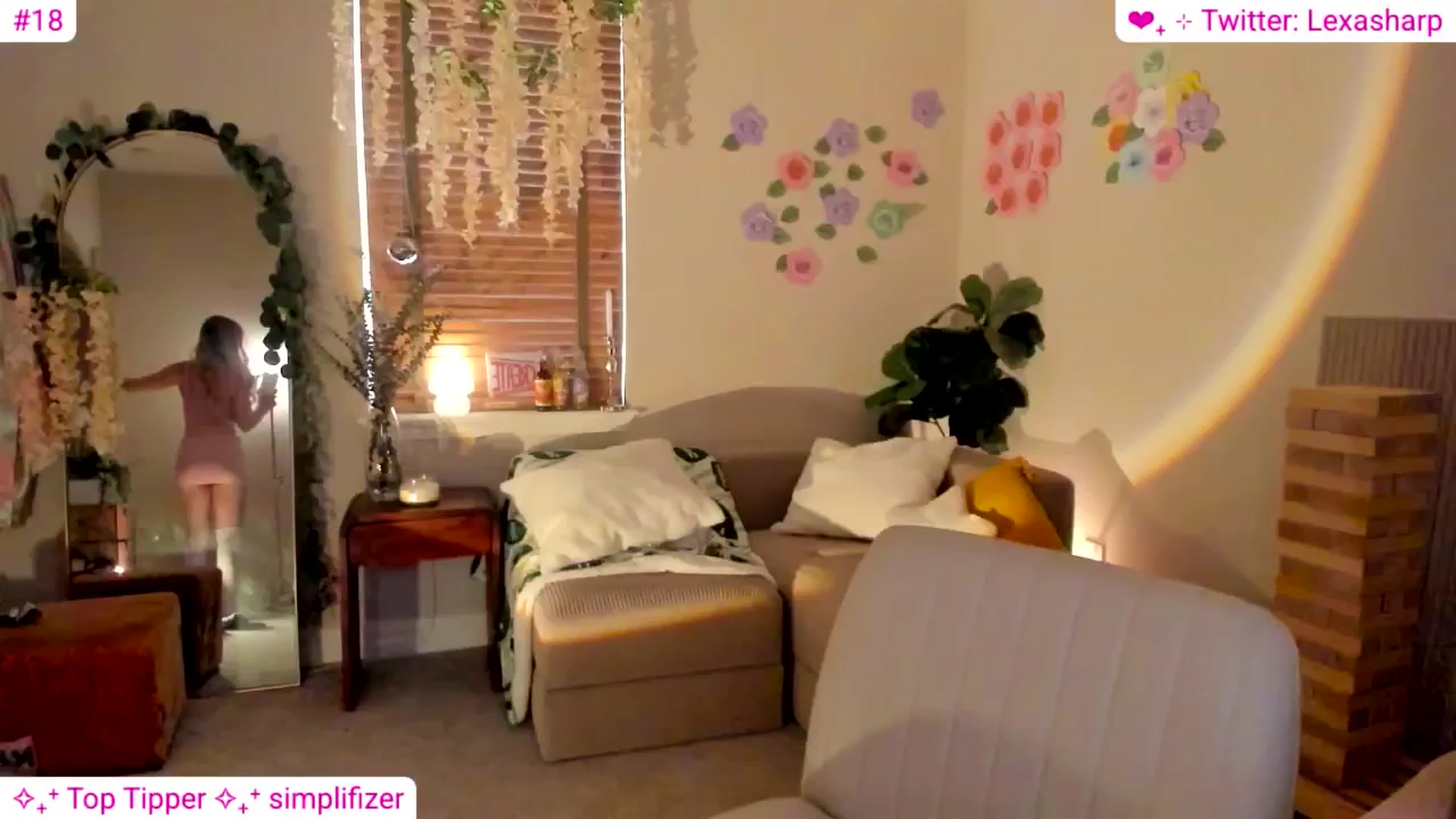 Gallery image thumbnail from alexasharp's myfreecams stream on, 04/10/2025, 24:05 image 2 of 20