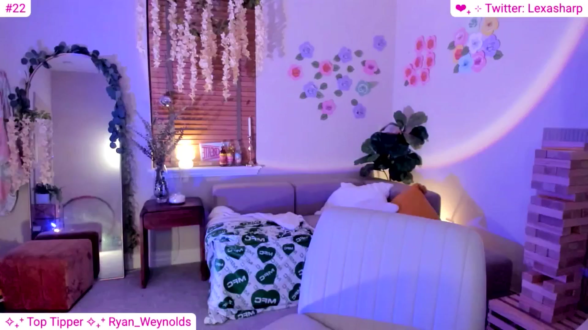 Gallery image thumbnail from alexasharp's myfreecams stream on, 04/17/2025, 03:01 image 3 of 20