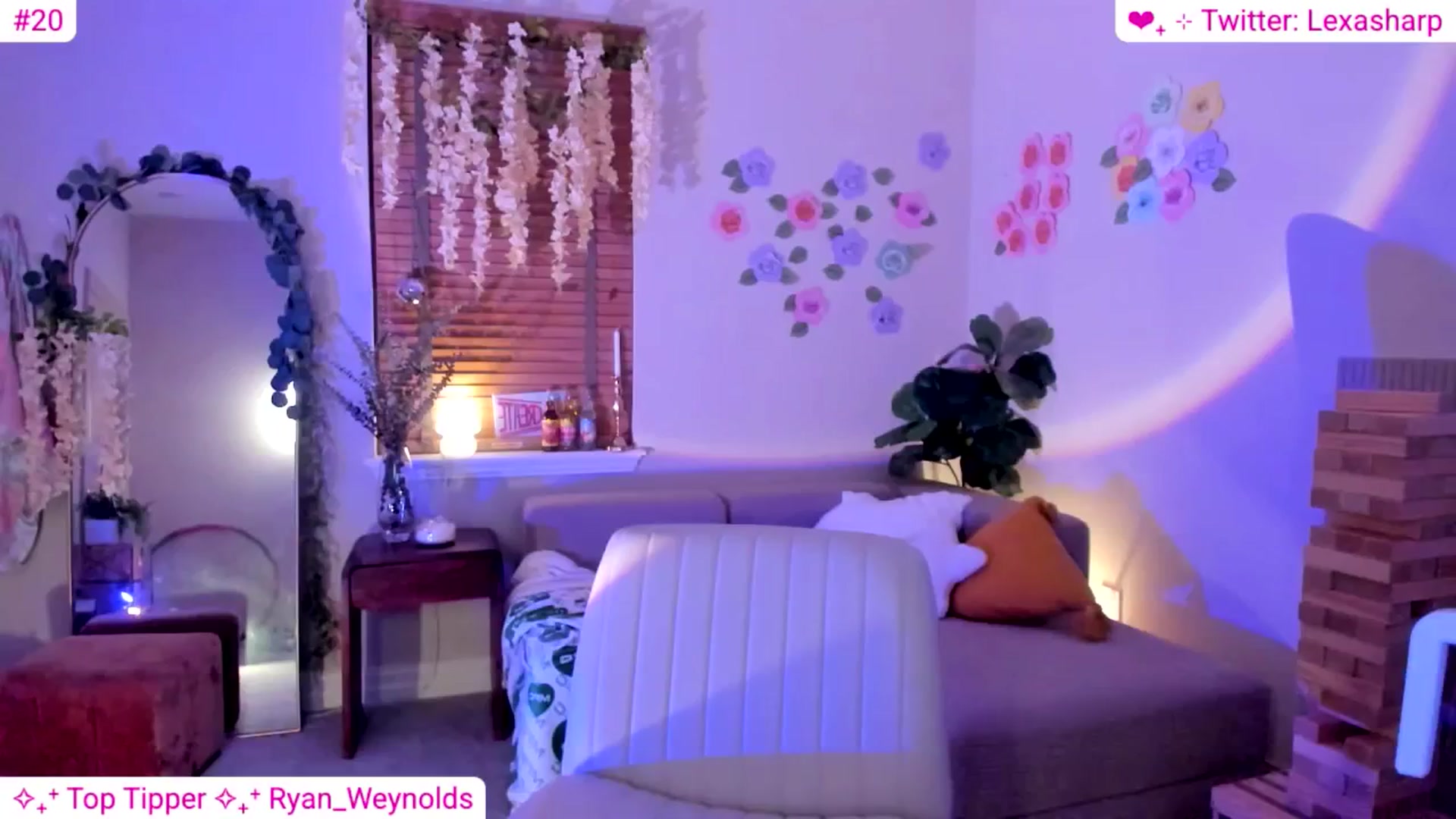 Gallery image thumbnail from alexasharp's myfreecams stream on, 04/17/2025, 03:01 image 9 of 20