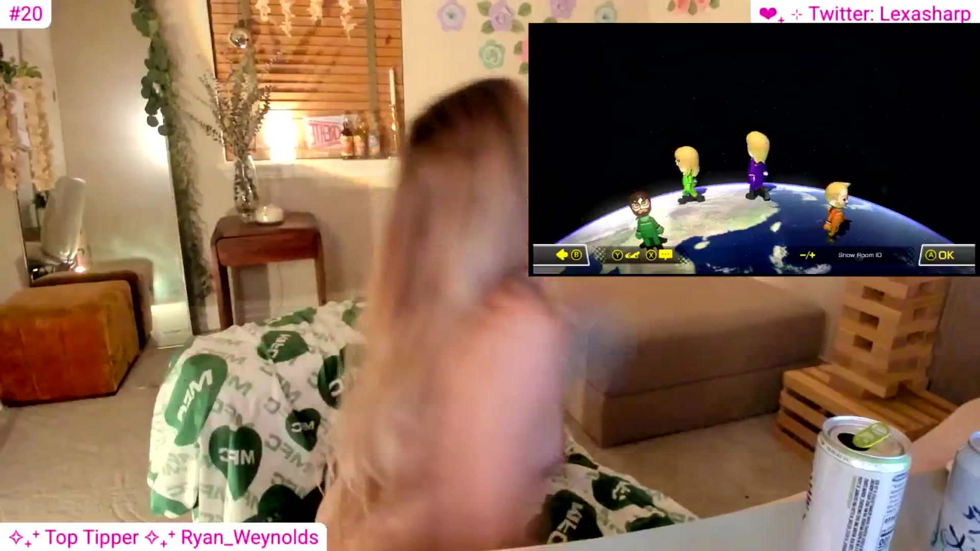 Gallery image thumbnail from alexasharp's myfreecams stream on, 04/27/2025, 07:06 image 4 of 20