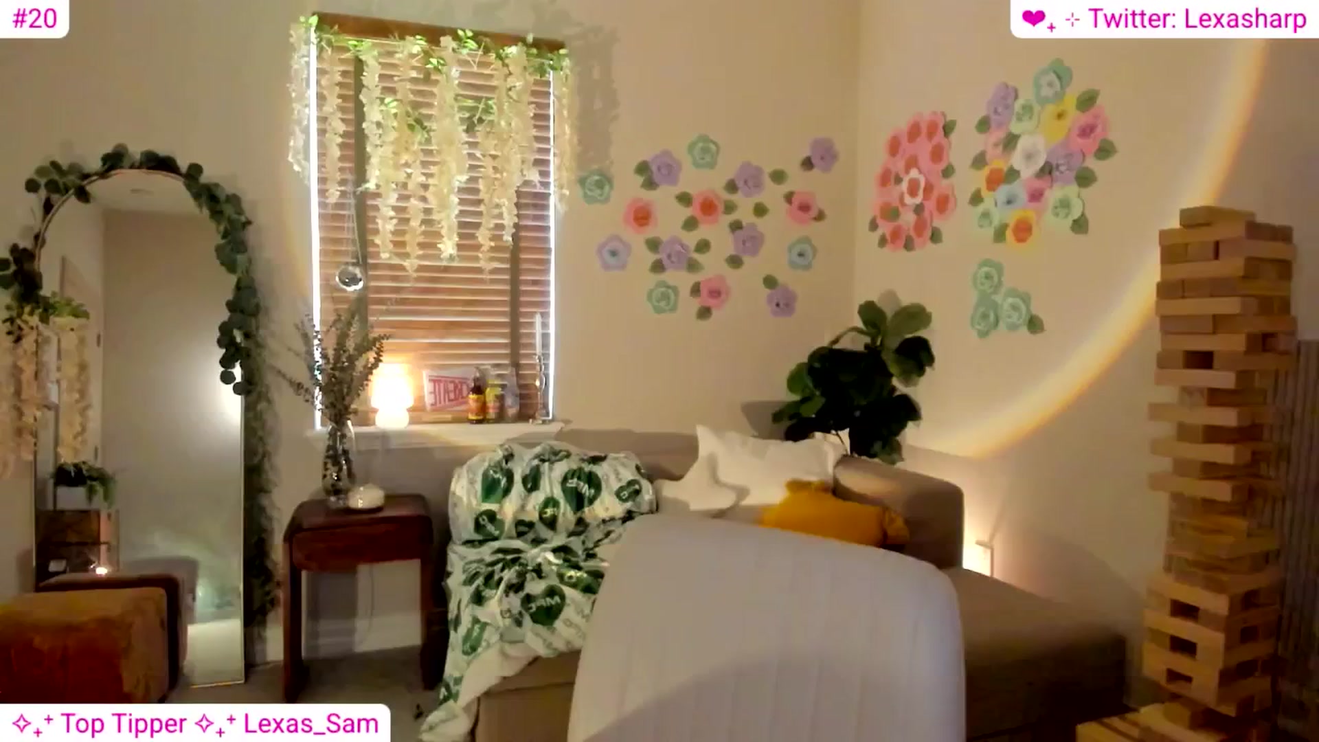 Gallery image thumbnail from alexasharp's myfreecams stream on, 04/28/2025, 20:00 image 14 of 20