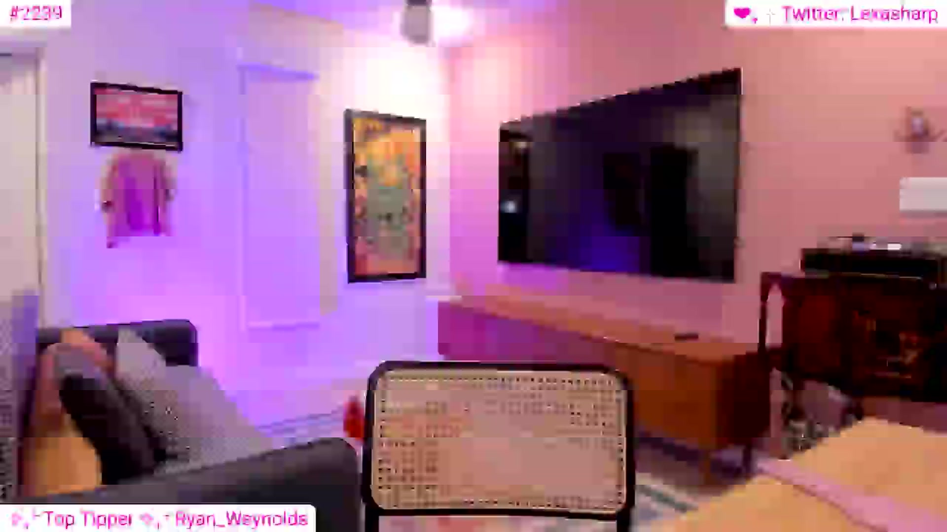 Gallery image thumbnail from alexasharp's myfreecams stream on, 05/20/2025, 04:21 image 15 of 20