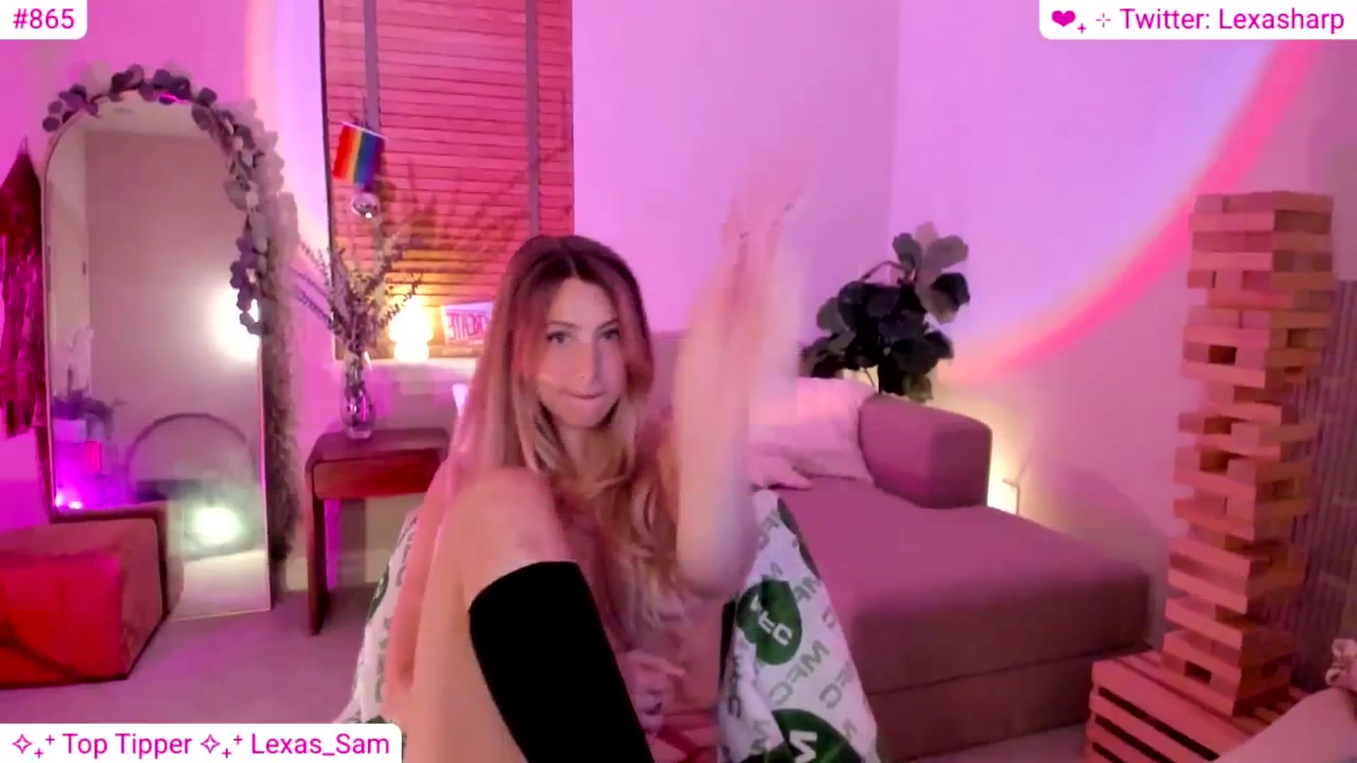 Gallery image thumbnail from alexasharp's myfreecams stream on, 07/10/2025, 03:33 image 15 of 20