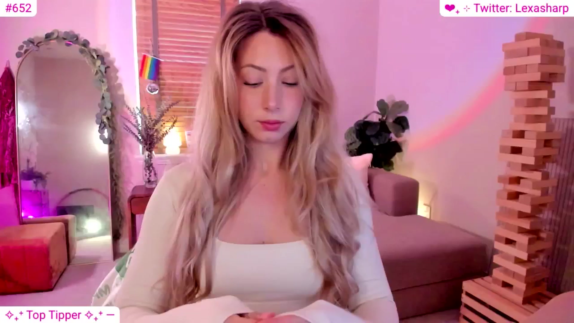 Gallery image thumbnail from alexasharp's myfreecams stream on, 07/15/2025, 23:56 image 1 of 20