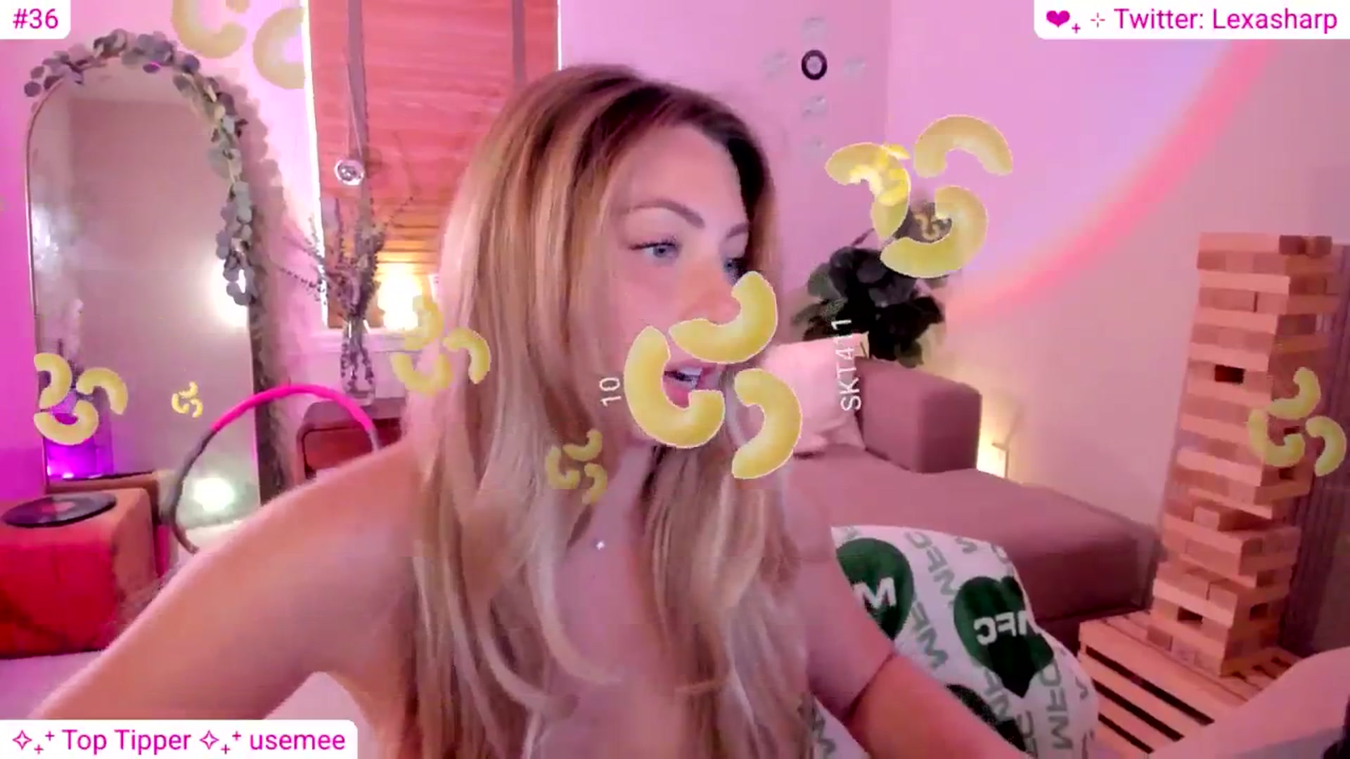 Gallery image thumbnail from alexasharp's myfreecams stream on, 08/01/2025, 23:06 image 11 of 20
