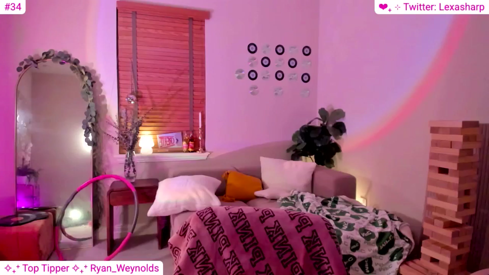 Gallery image thumbnail from alexasharp's myfreecams stream on, 08/03/2025, 04:22 image 17 of 20