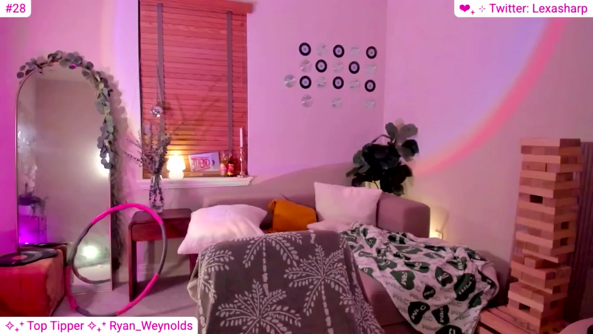 Gallery image thumbnail from alexasharp's myfreecams stream on, 08/03/2025, 05:35 image 1 of 20