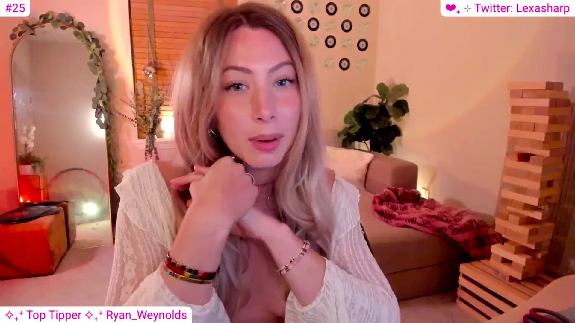 Gallery image thumbnail from alexasharp's myfreecams stream on, 08/04/2025, 05:14 image 4 of 20