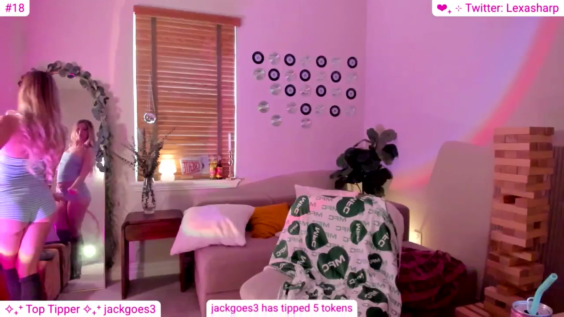 Gallery image thumbnail from alexasharp's myfreecams stream on, 08/05/2025, 21:34 image 5 of 20