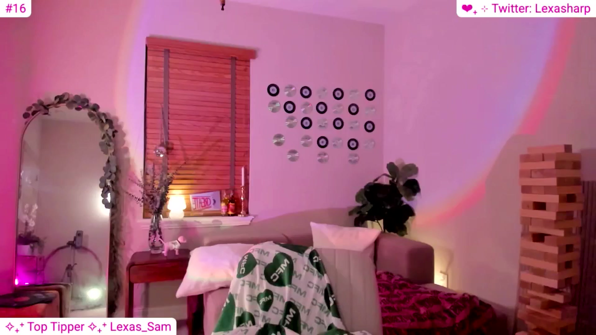 Gallery image thumbnail from alexasharp's myfreecams stream on, 08/08/2025, 02:38 image 18 of 20