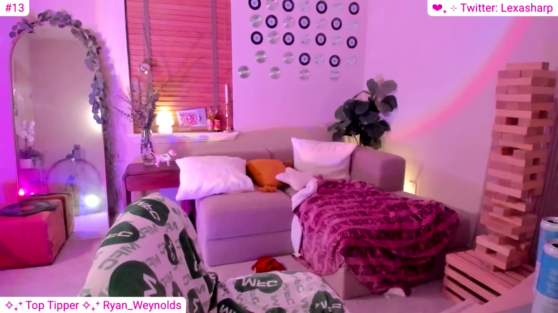 Gallery image thumbnail from alexasharp's myfreecams stream on, 08/08/2025, 07:13 image 3 of 20