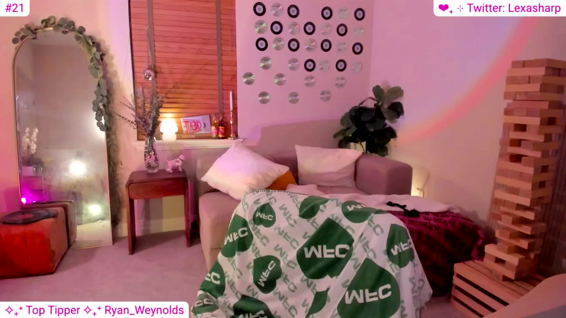 Gallery image thumbnail from alexasharp's myfreecams stream on, 08/11/2025, 05:40 image 2 of 20