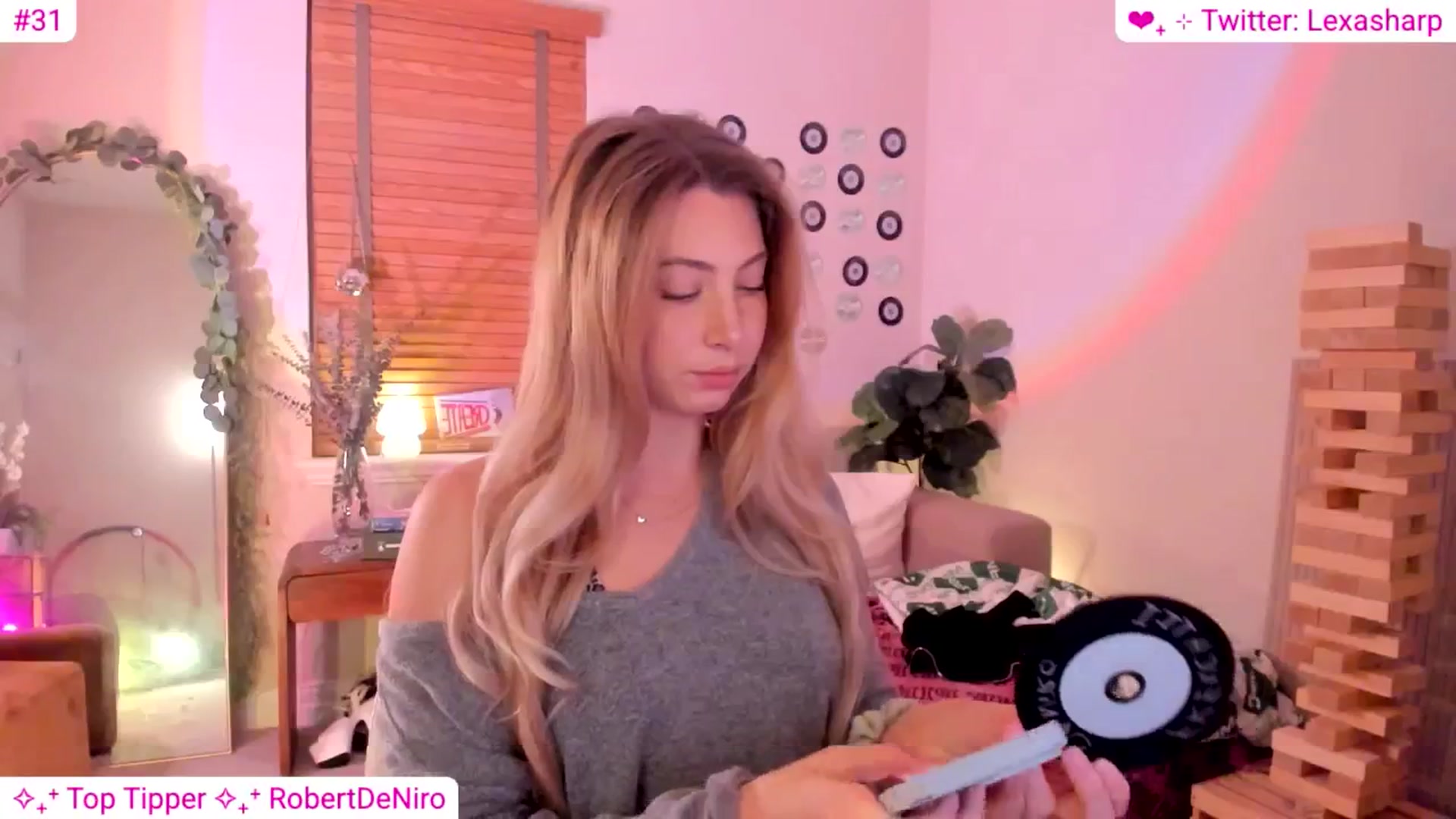 Gallery image thumbnail from alexasharp's myfreecams stream on, 08/15/2025, 03:01 image 7 of 20