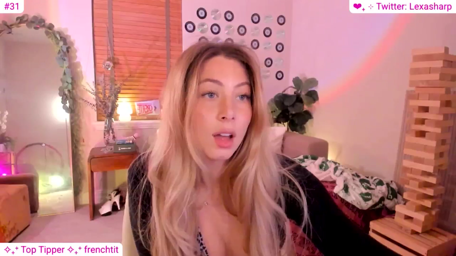 Gallery image thumbnail from alexasharp's myfreecams stream on, 08/15/2025, 03:01 image 11 of 20