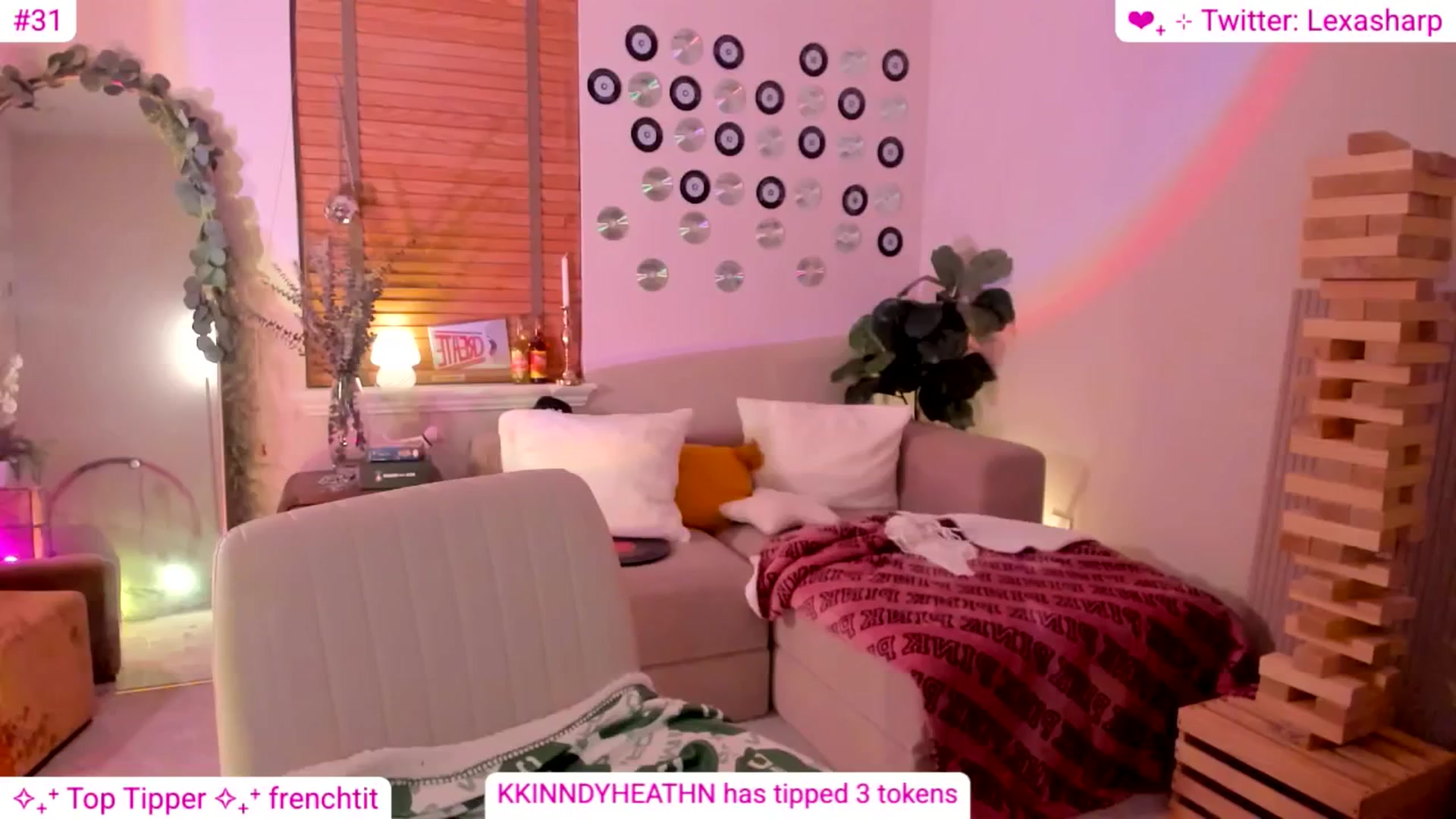 Gallery image thumbnail from alexasharp's myfreecams stream on, 08/15/2025, 03:37 image 1 of 20