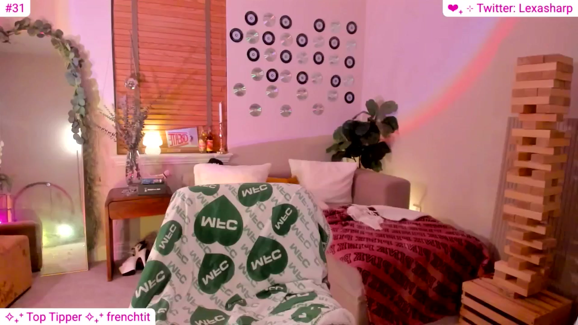 Gallery image thumbnail from alexasharp's myfreecams stream on, 08/15/2025, 05:05 image 11 of 20