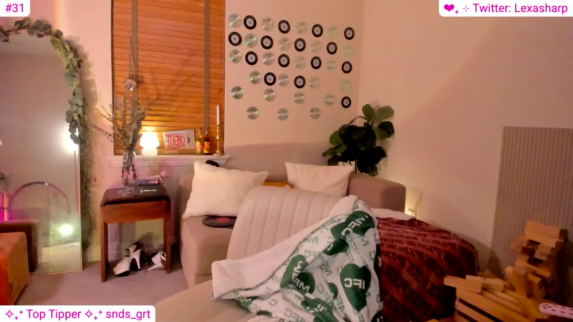 Gallery image thumbnail from alexasharp's myfreecams stream on, 08/16/2025, 05:32 image 19 of 20