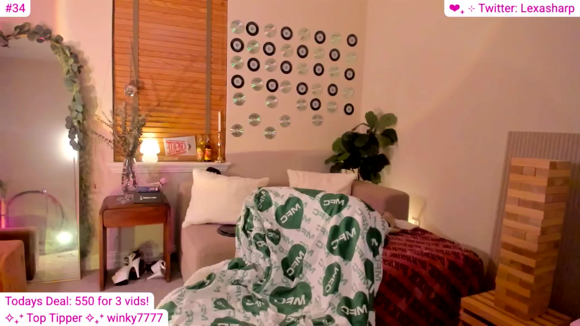 Gallery image thumbnail from alexasharp's myfreecams stream on, 08/17/2025, 02:07 image 19 of 20