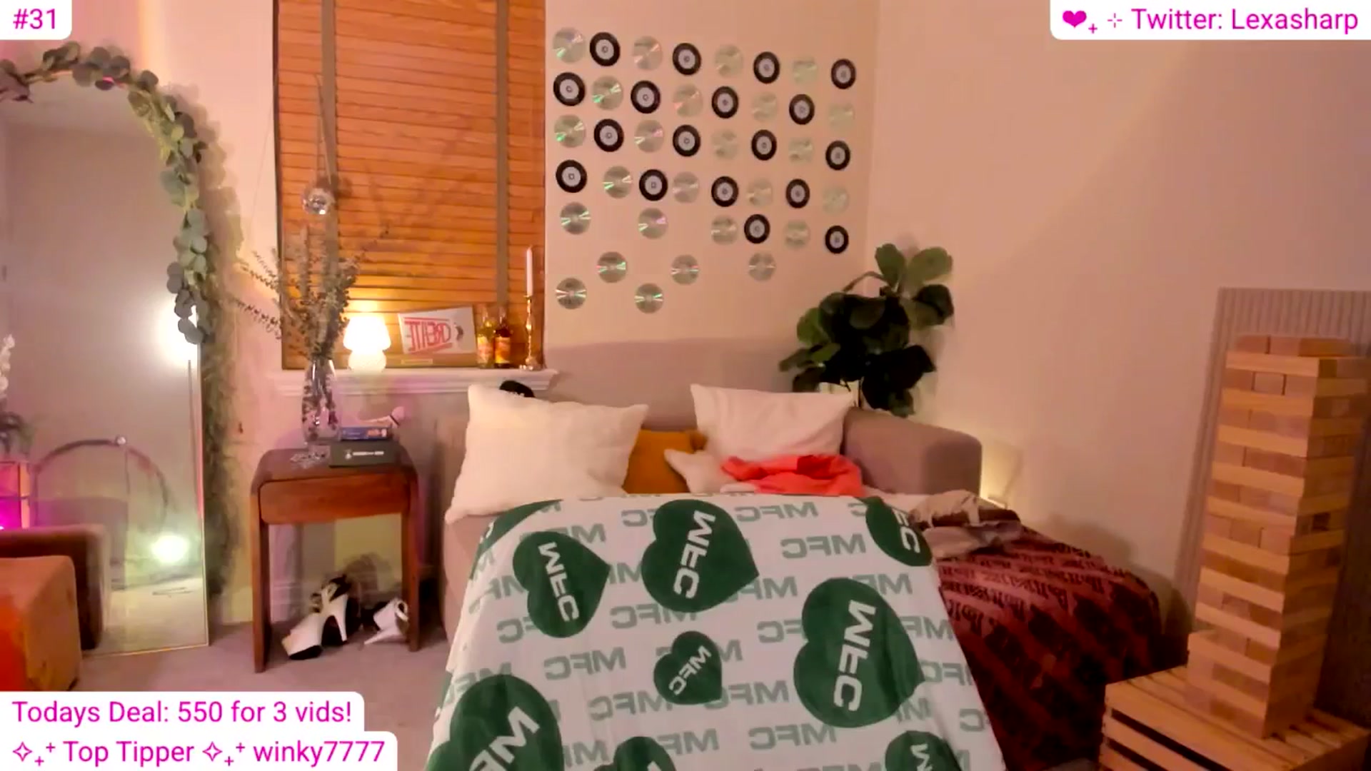 Gallery image thumbnail from alexasharp's myfreecams stream on, 08/17/2025, 04:41 image 5 of 20