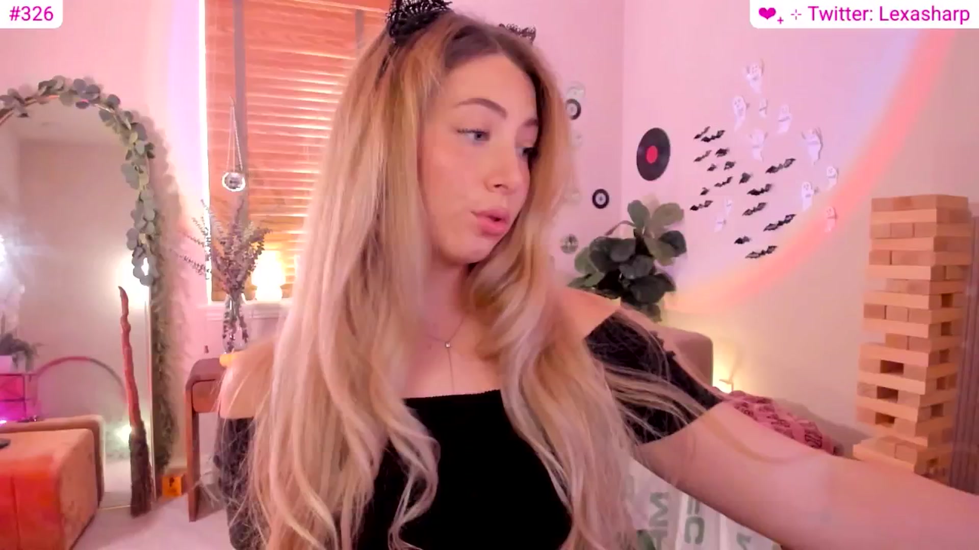 Gallery image thumbnail from alexasharp's myfreecams stream on, 10/23/2025, 23:10 image 1 of 20