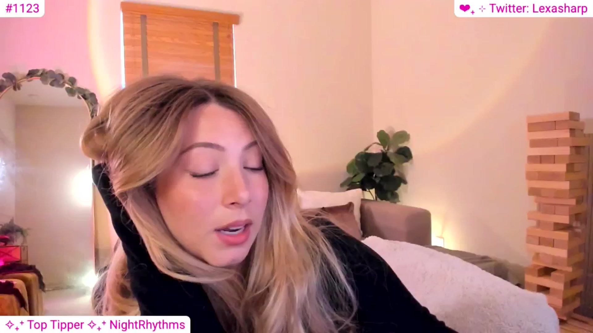 Gallery image thumbnail from alexasharp's myfreecams stream on, 03/30/2026, 23:01 image 11 of 20