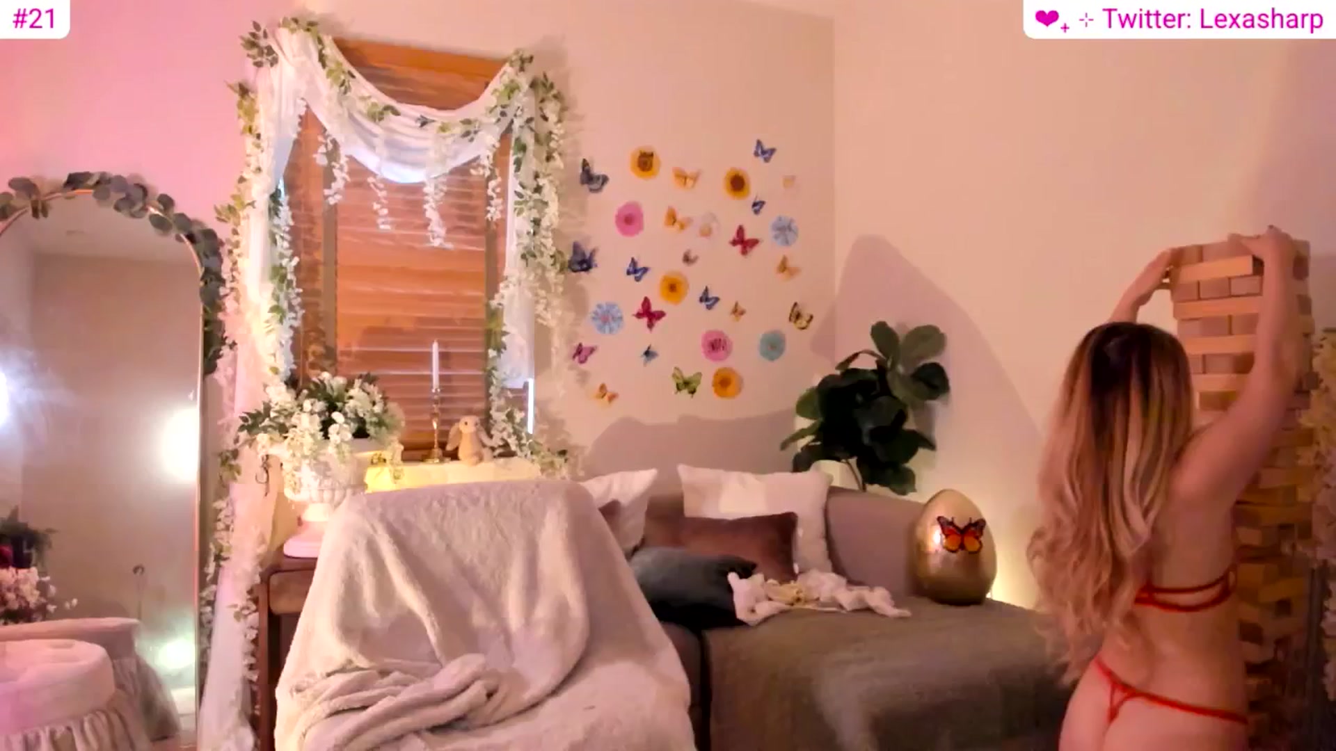 Gallery image thumbnail from alexasharp's myfreecams stream on, 04/13/2026, 23:26 image 12 of 20