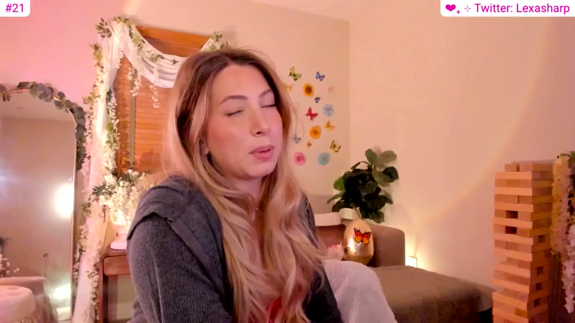 Gallery image thumbnail from alexasharp's myfreecams stream on, 04/17/2026, 24:01 image 6 of 20