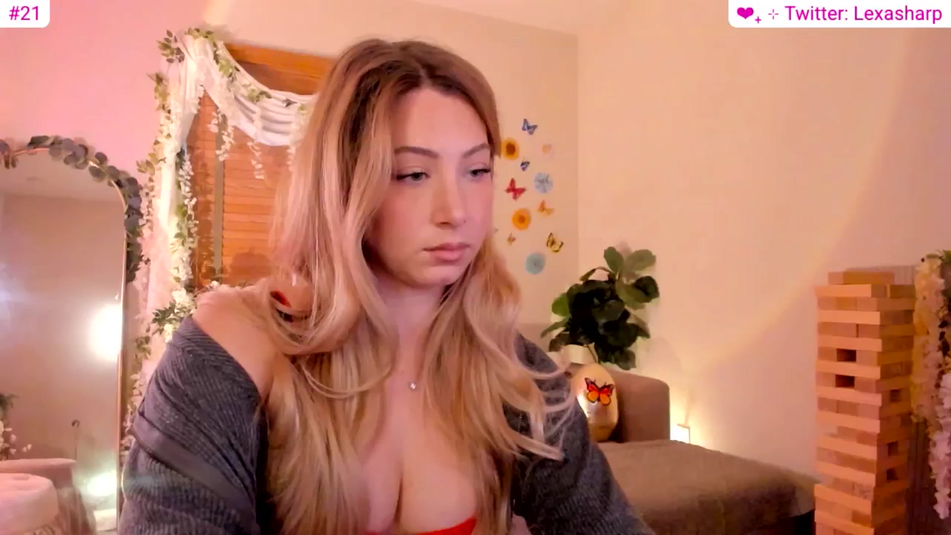 Gallery image thumbnail from alexasharp's myfreecams stream on, 04/17/2026, 24:01 image 4 of 20