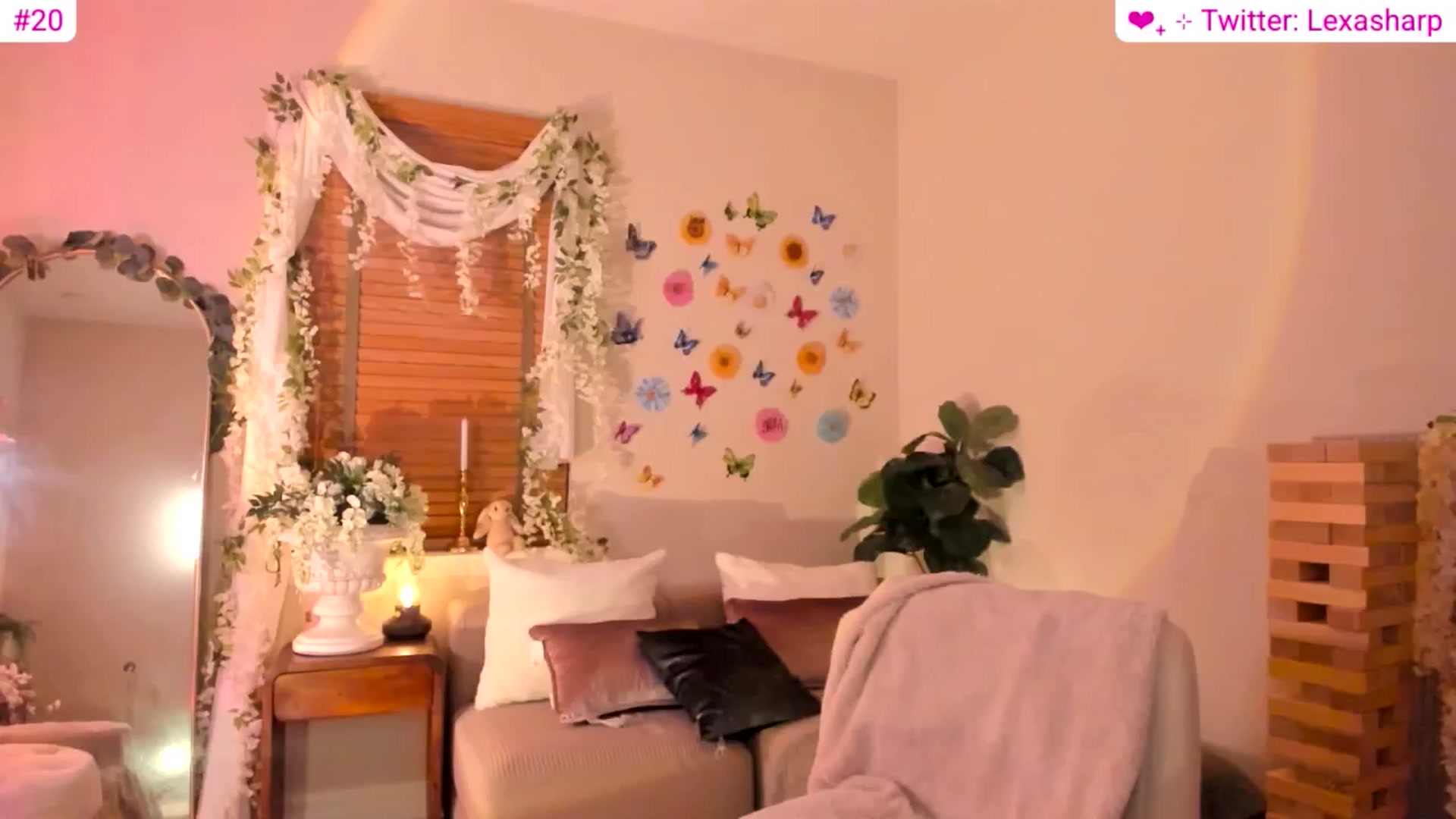 Gallery image thumbnail from alexasharp's myfreecams stream on, 04/18/2026, 05:22 image 3 of 20