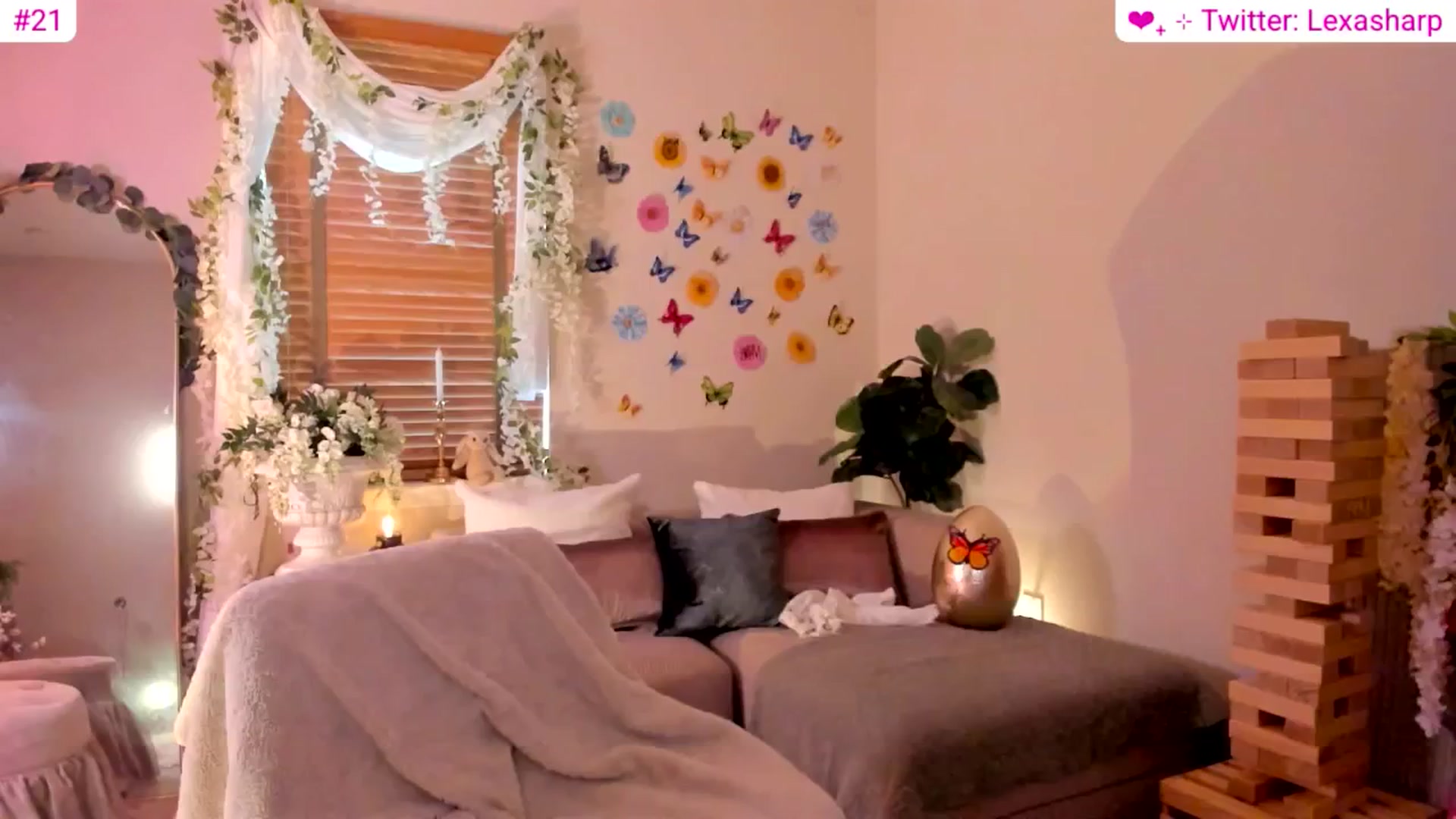 Gallery image thumbnail from alexasharp's myfreecams stream on, 04/21/2026, 22:19 image 8 of 20