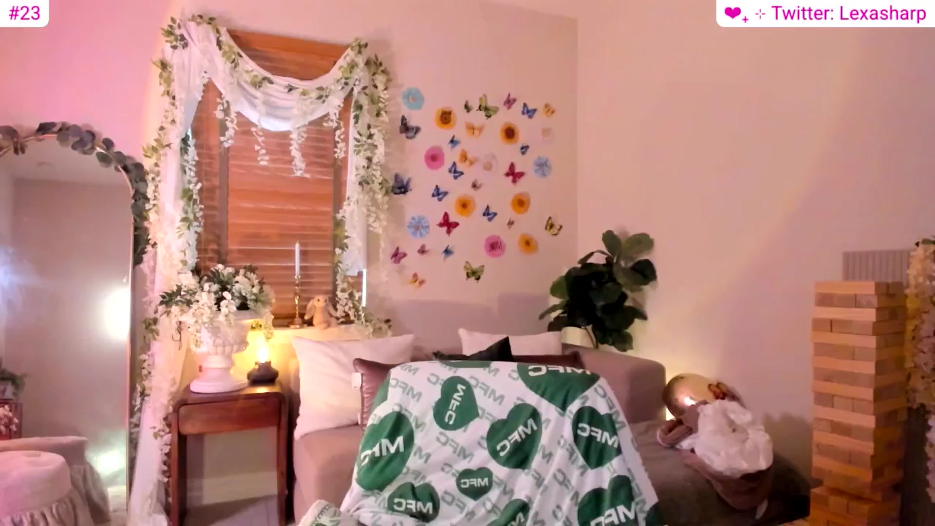 Gallery image thumbnail from alexasharp's myfreecams stream on, 04/27/2026, 23:16 image 10 of 20
