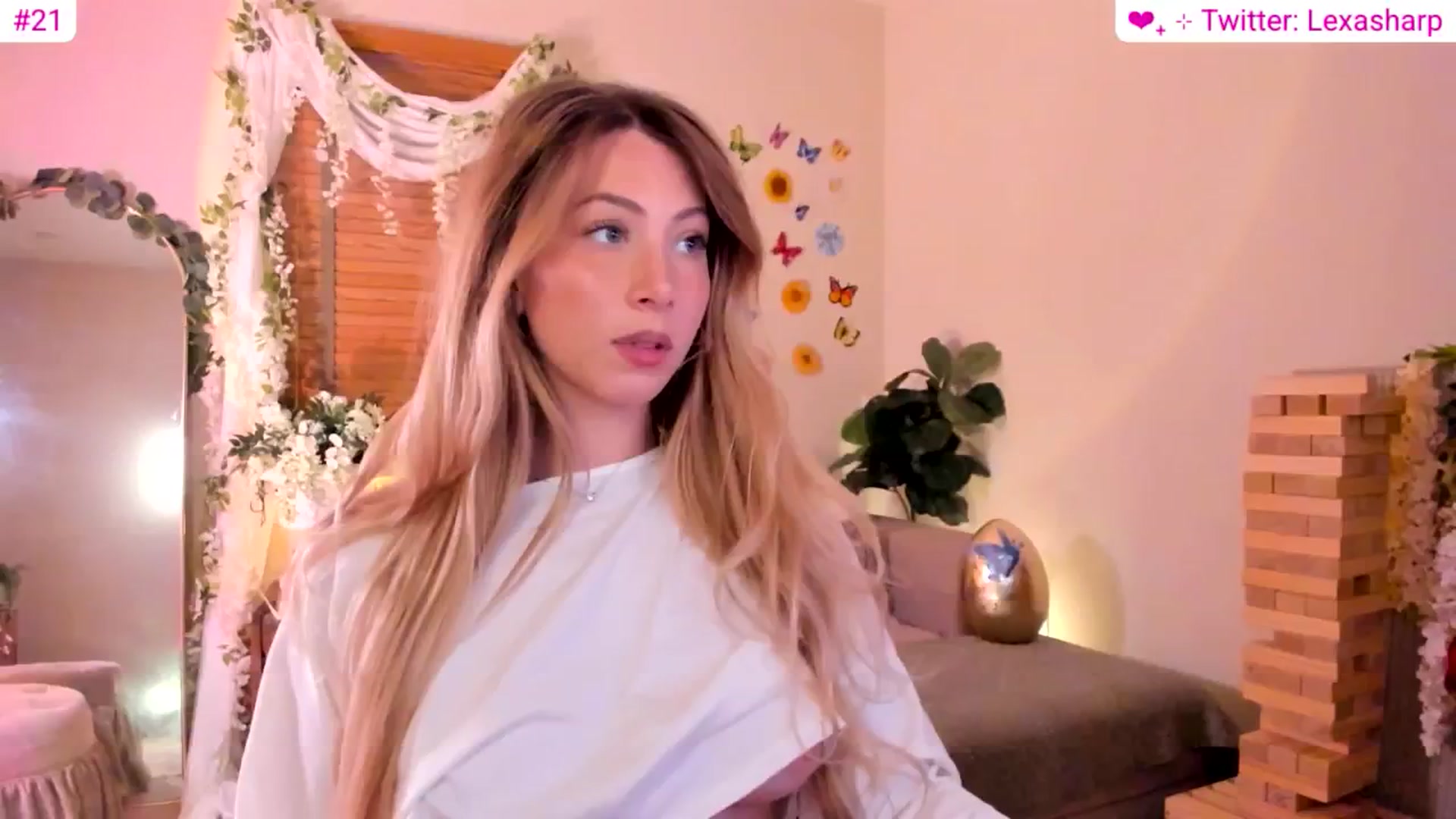 Gallery image thumbnail from alexasharp's myfreecams stream on, 04/29/2026, 04:06 image 2 of 20