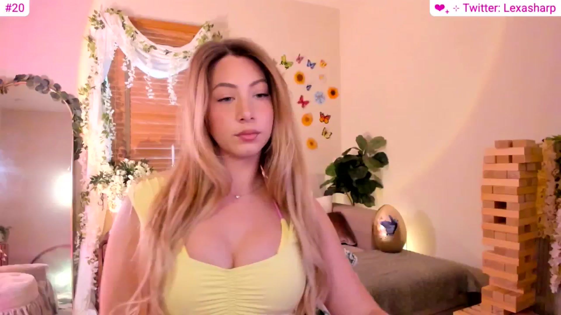 Gallery image thumbnail from alexasharp's myfreecams stream on, 04/29/2026, 22:42 image 15 of 20
