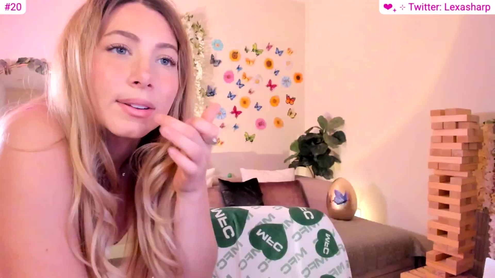 Gallery image thumbnail from alexasharp's myfreecams stream on, 05/01/2026, 03:18 image 12 of 20