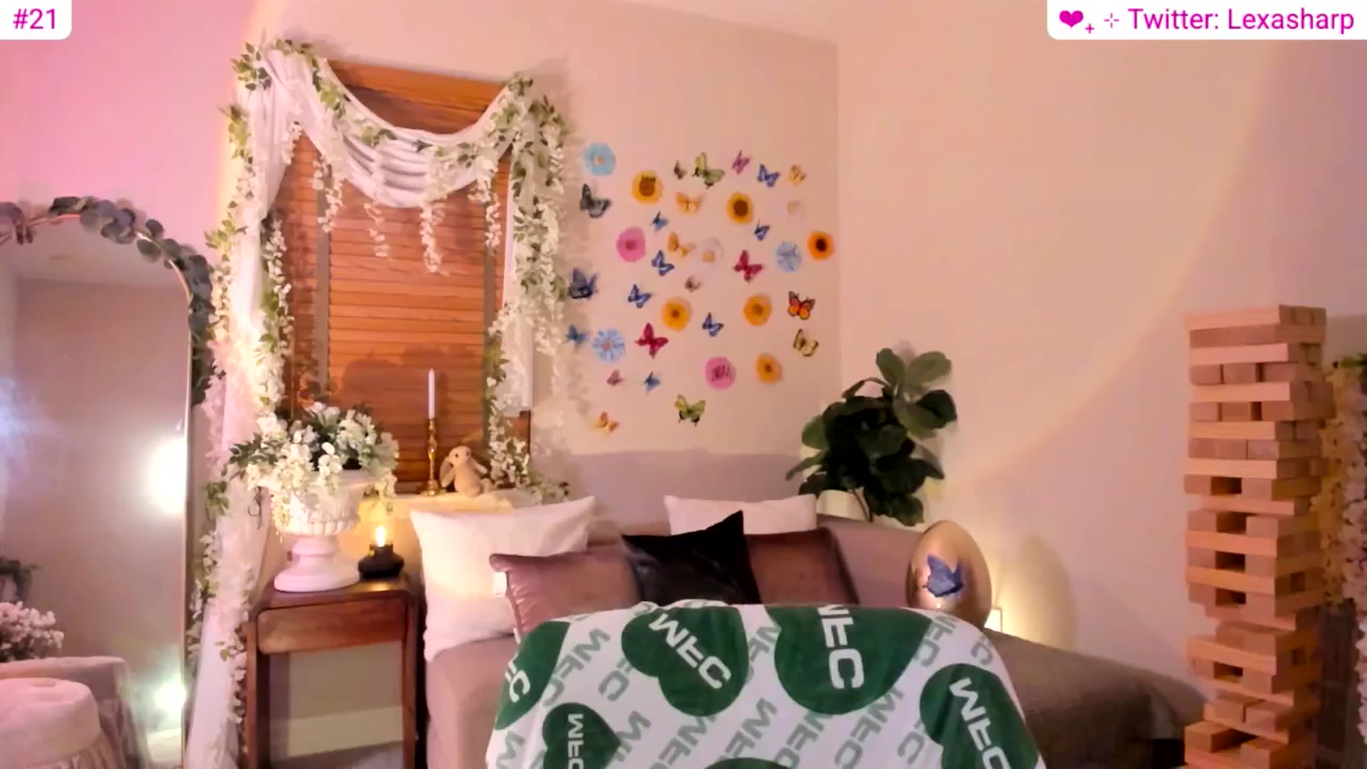 Gallery image thumbnail from alexasharp's myfreecams stream on, 05/01/2026, 05:35 image 8 of 20