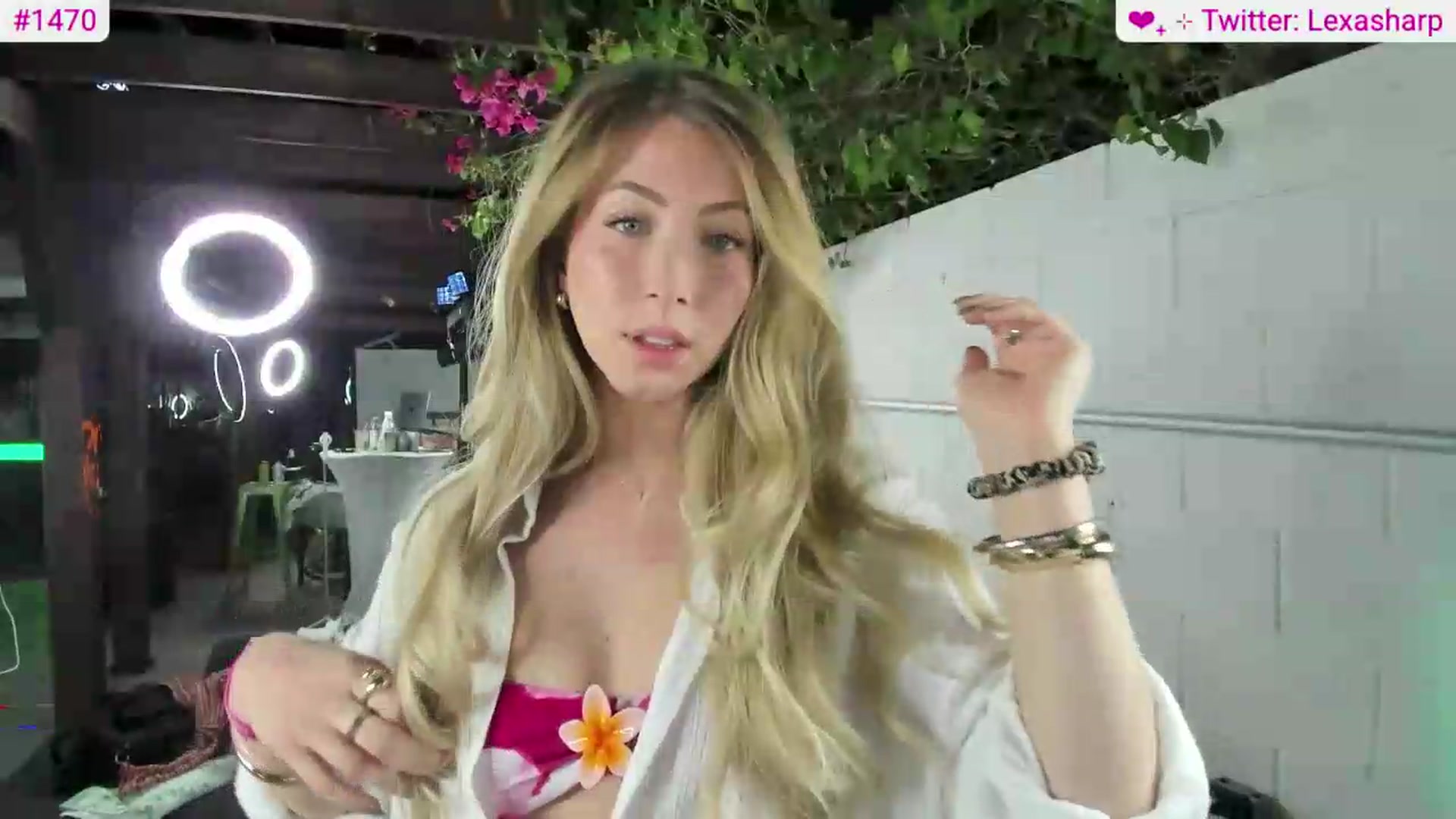 Gallery image thumbnail from alexasharp's myfreecams stream on, 05/19/2026, 03:58 image 8 of 20