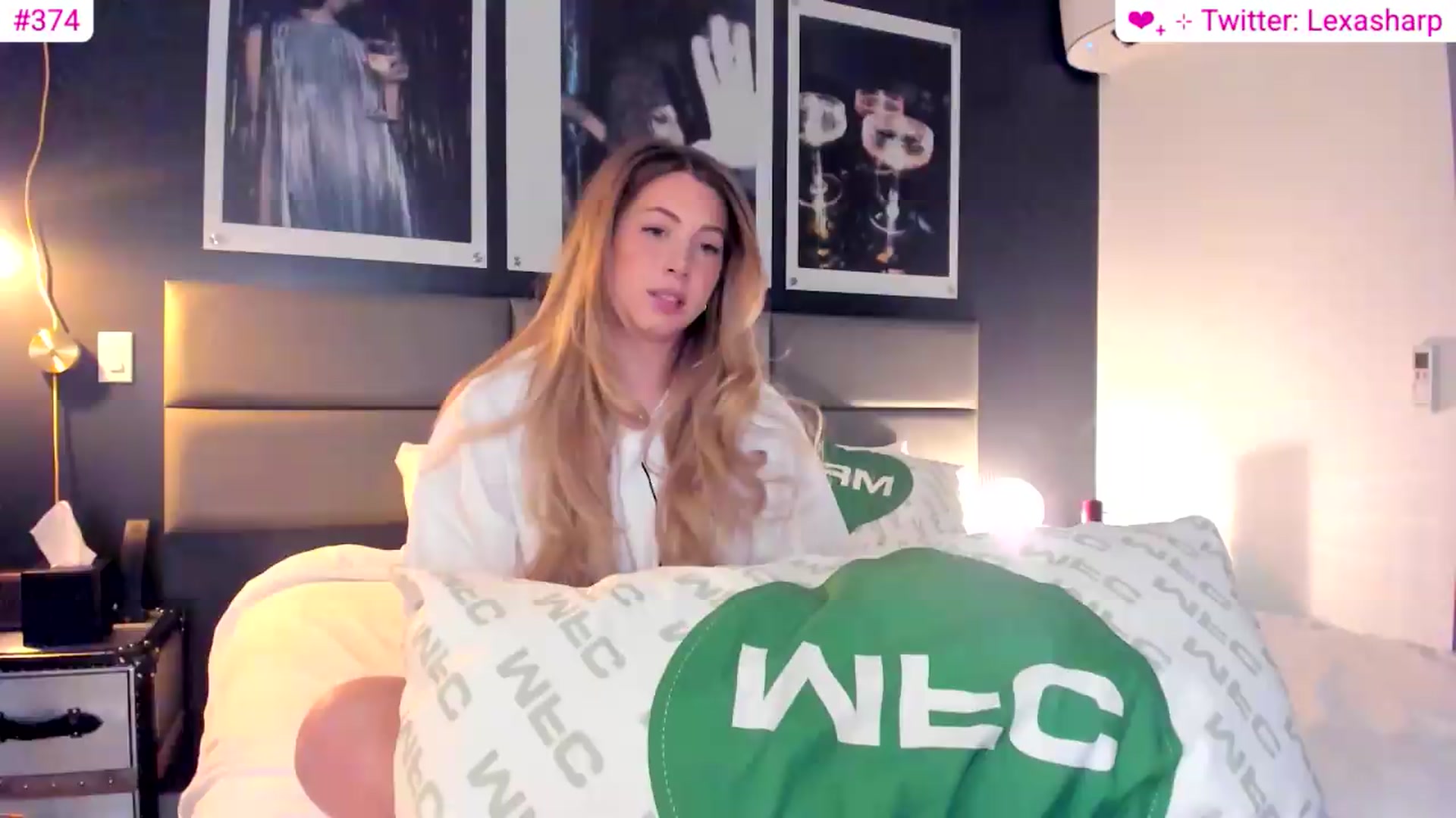 Gallery image thumbnail from alexasharp's myfreecams stream on, 05/21/2026, 05:20 image 6 of 20