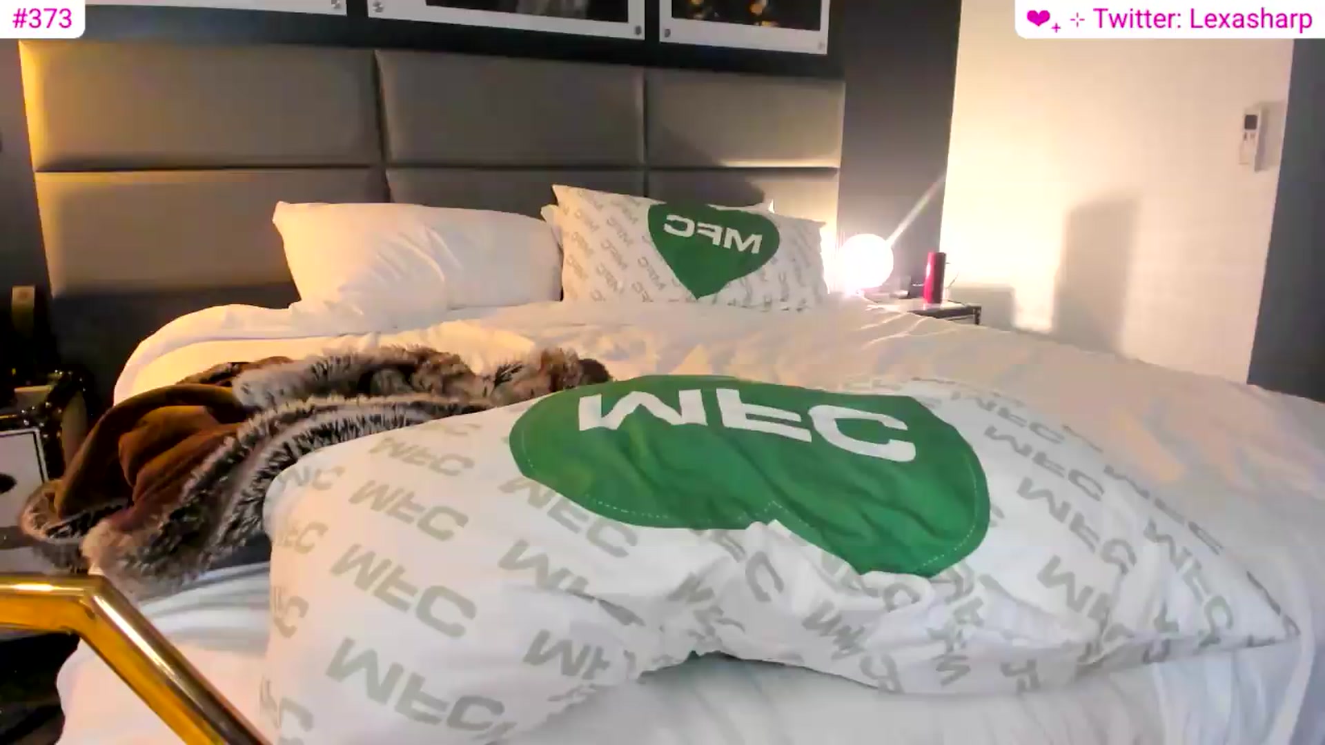 Gallery image thumbnail from alexasharp's myfreecams stream on, 05/21/2026, 05:20 image 1 of 20