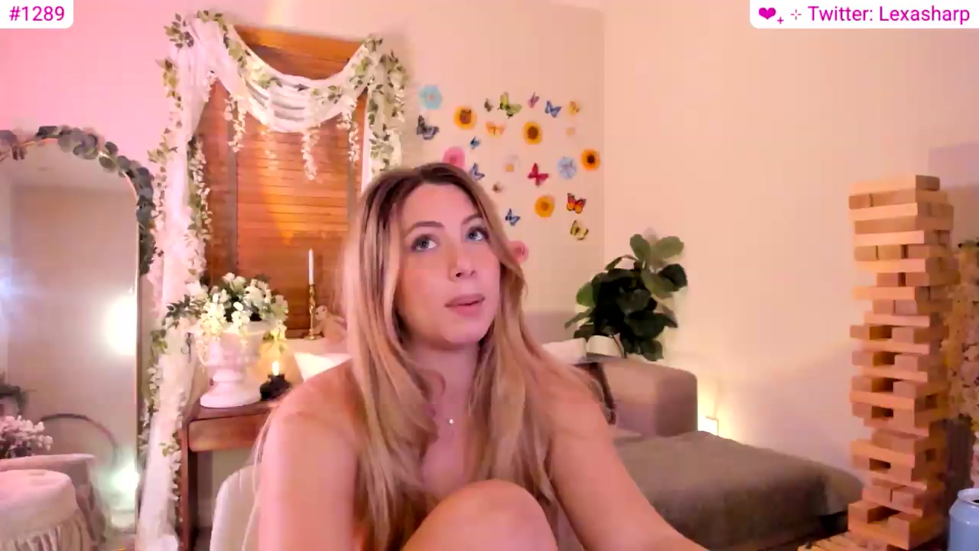 Gallery image thumbnail from alexasharp's myfreecams stream on, 06/12/2026, 01:34 image 17 of 20