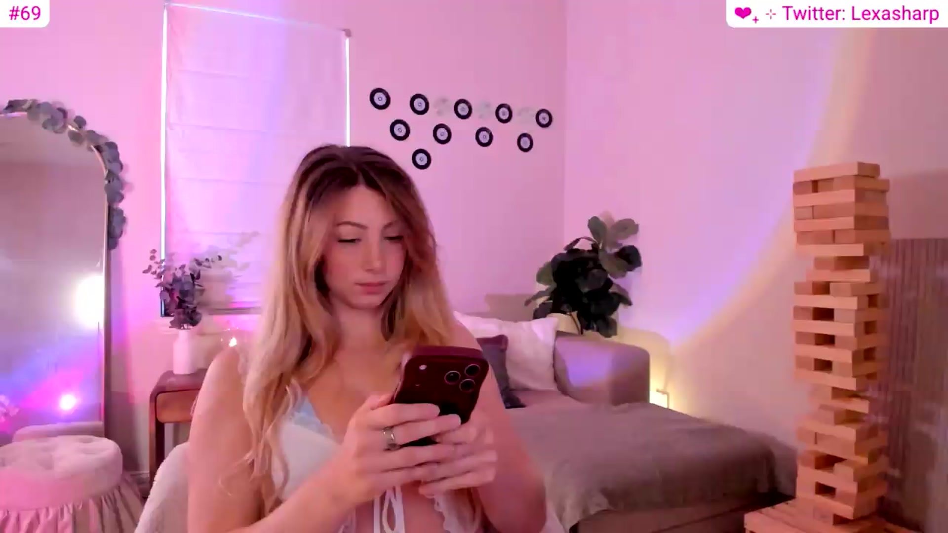 Gallery image thumbnail from alexasharp's myfreecams stream on, 08/08/2026, 03:15 image 1 of 20