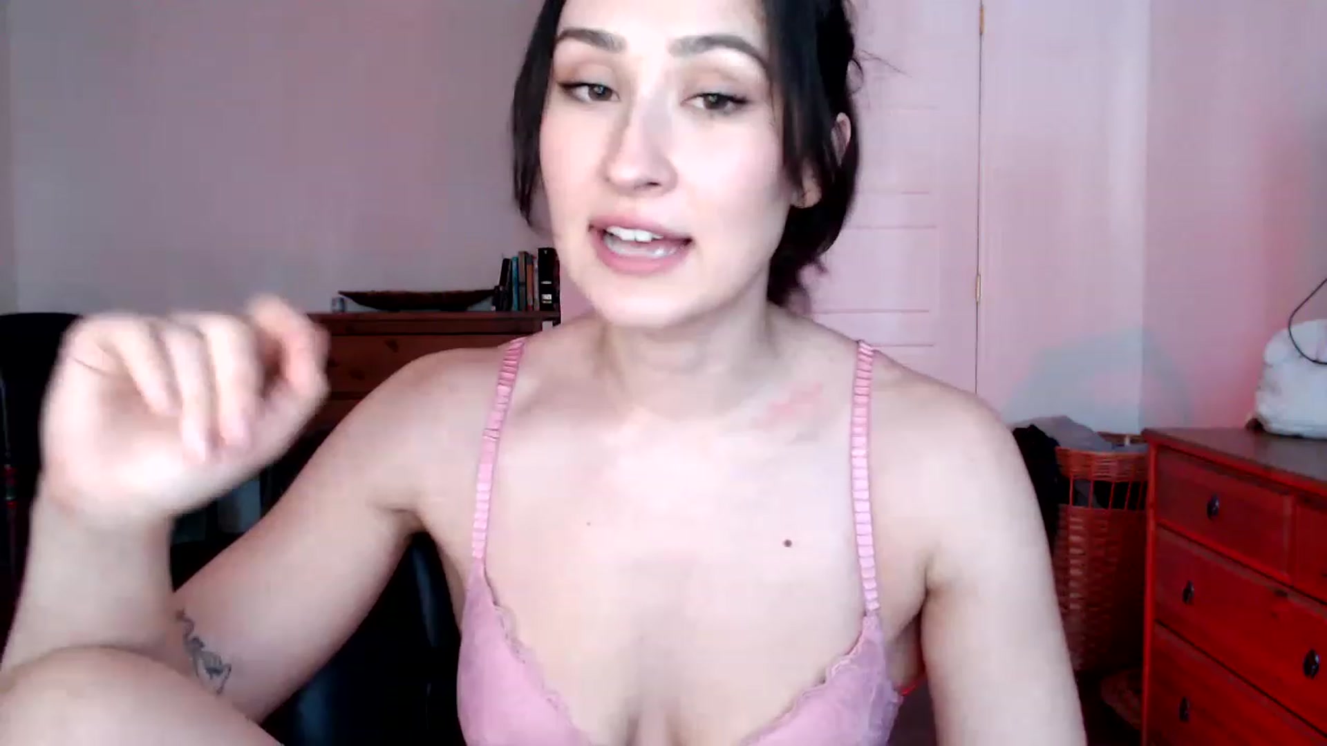 Gallery image thumbnail from alexia's myfreecams stream on, 01/17/2023, 17:46 image 11 of 20