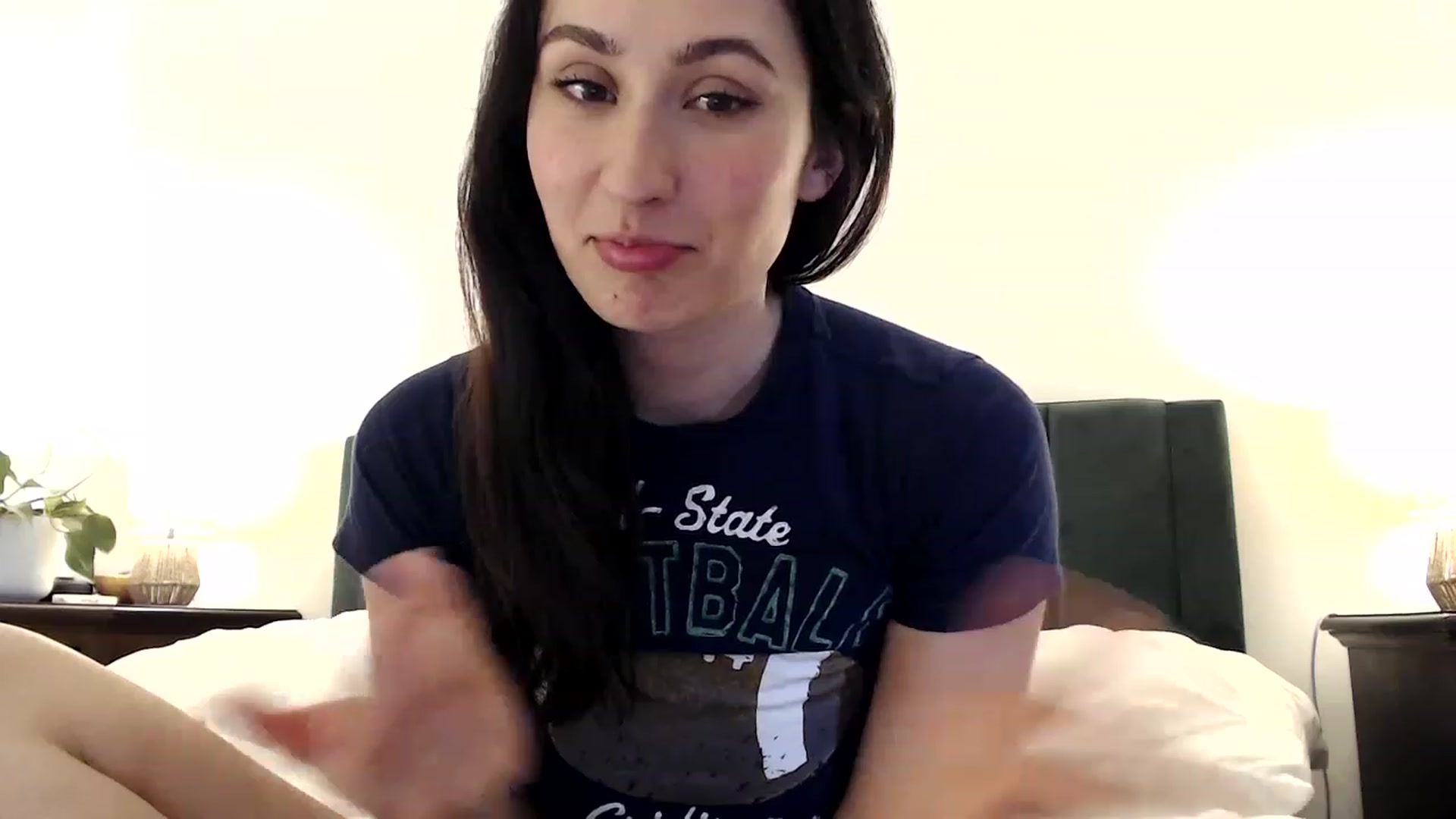 Gallery image thumbnail from alexia's myfreecams stream on, 05/09/2023, 20:46 image 2 of 20