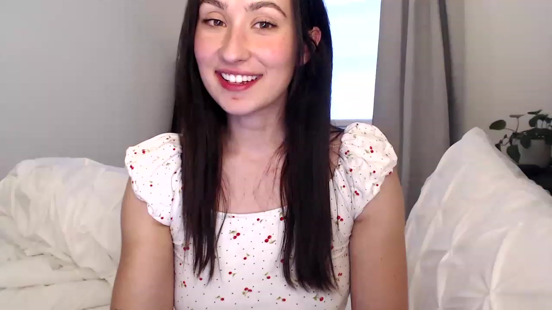 Gallery image thumbnail from alexia's myfreecams stream on, 05/28/2023, 01:31 image 2 of 20