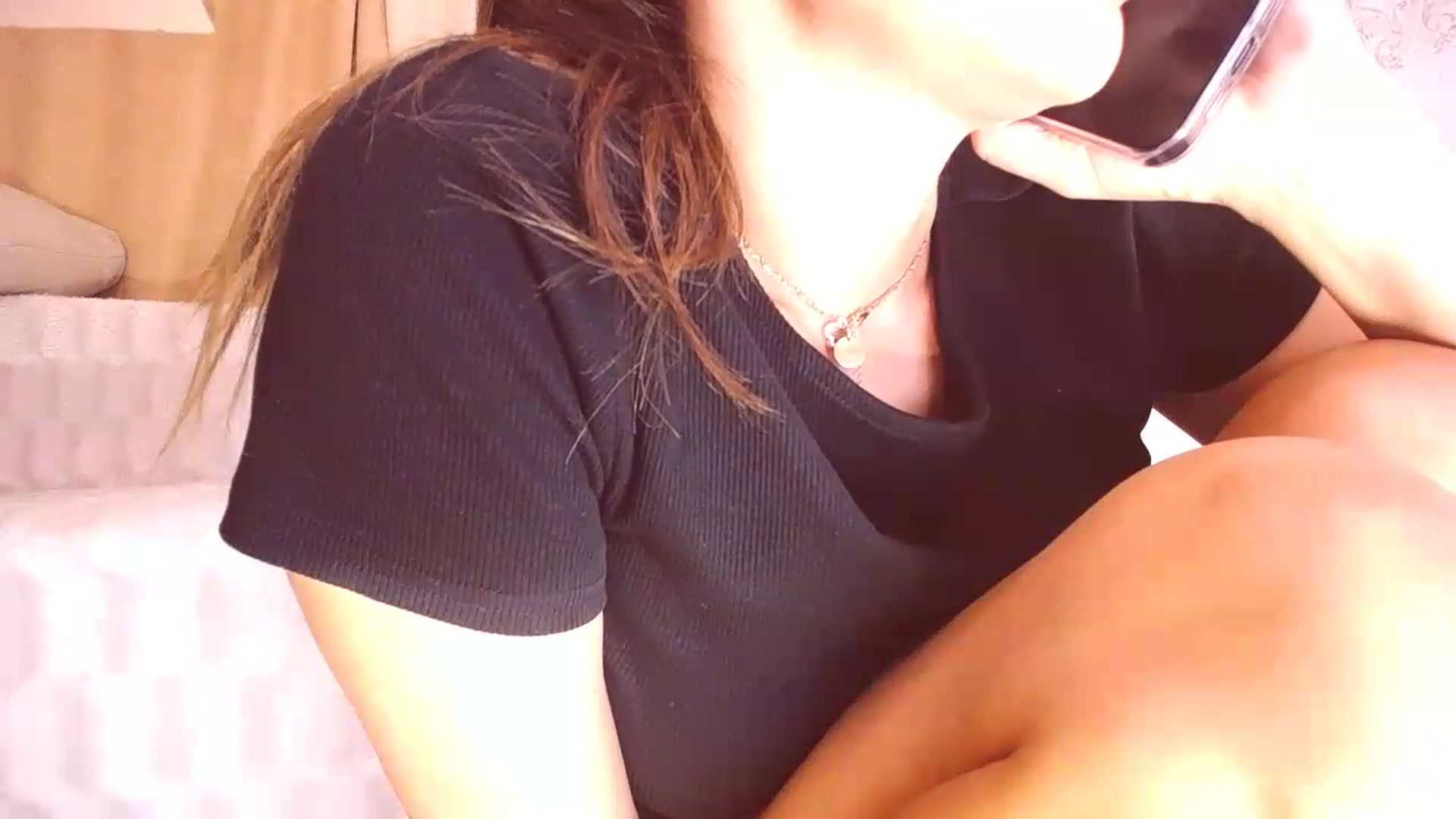 Gallery image thumbnail from alexis_xxxxx's myfreecams stream on, 08/31/2026, 18:42 image 16 of 20