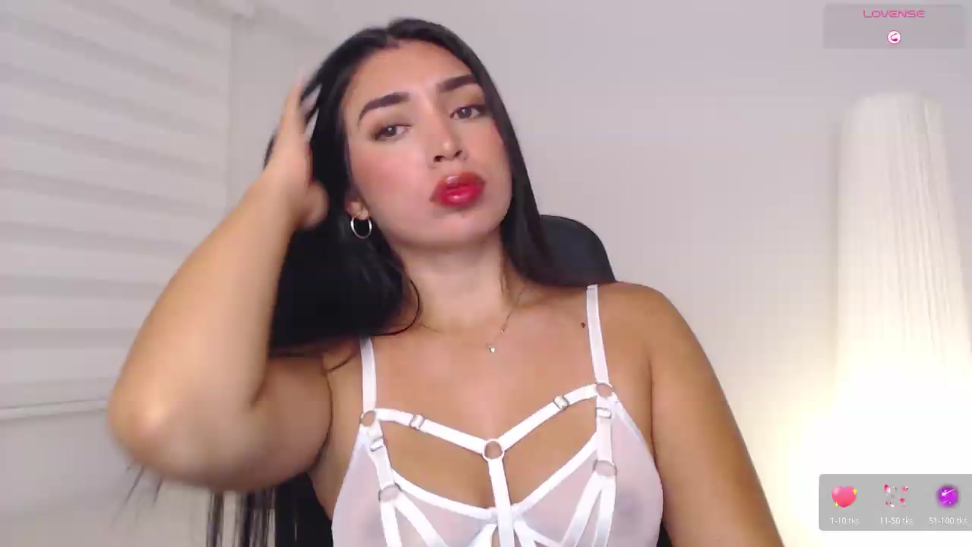Gallery image thumbnail from alexisbloomxo's myfreecams stream on, 07/28/2026, 24:47 image 2 of 20